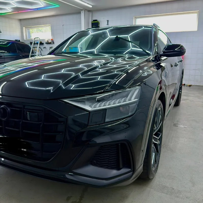 Audi Q8 po detailním mytí a keramické ochraně