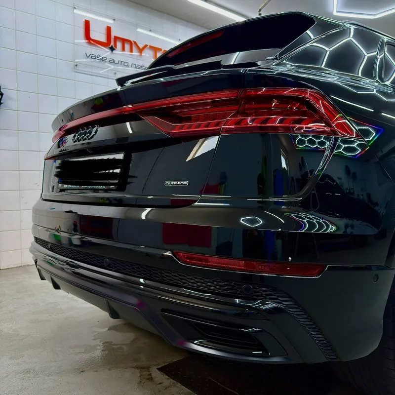 Audi Q8 s ošetřenou PPF fólií